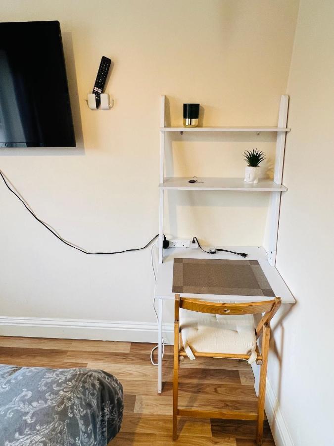 Reading West Homestay Eksteriør billede