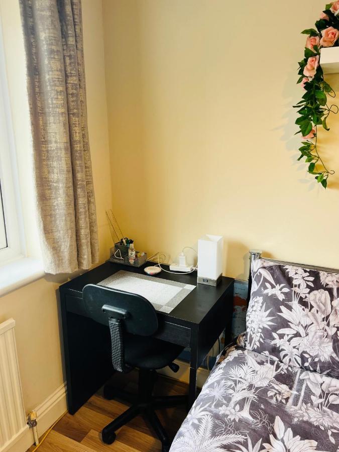 Reading West Homestay Eksteriør billede